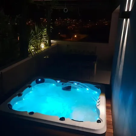 Roof 69 Luxury Penthouse Lejlighed *