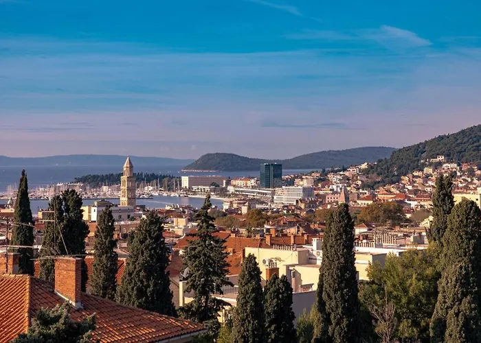 公寓 Roof 69 Luxury Penthouse 斯普利特