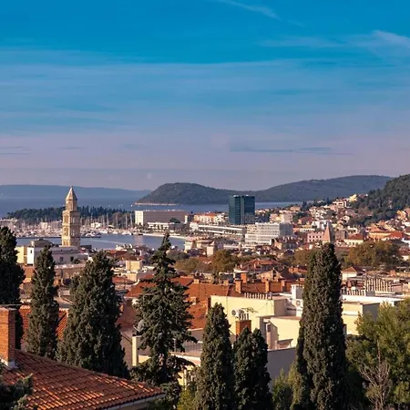 Apartment Roof 69 Luxury Penthouse Split
