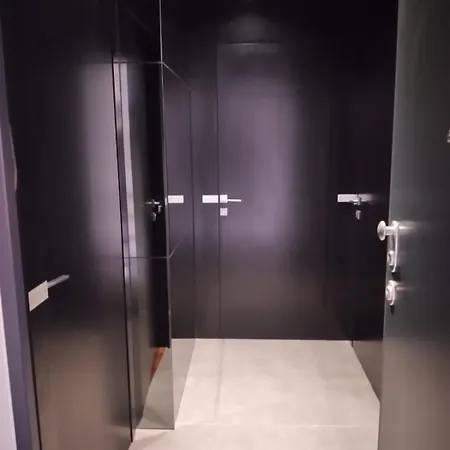 Roof 69 Luxury Penthouse